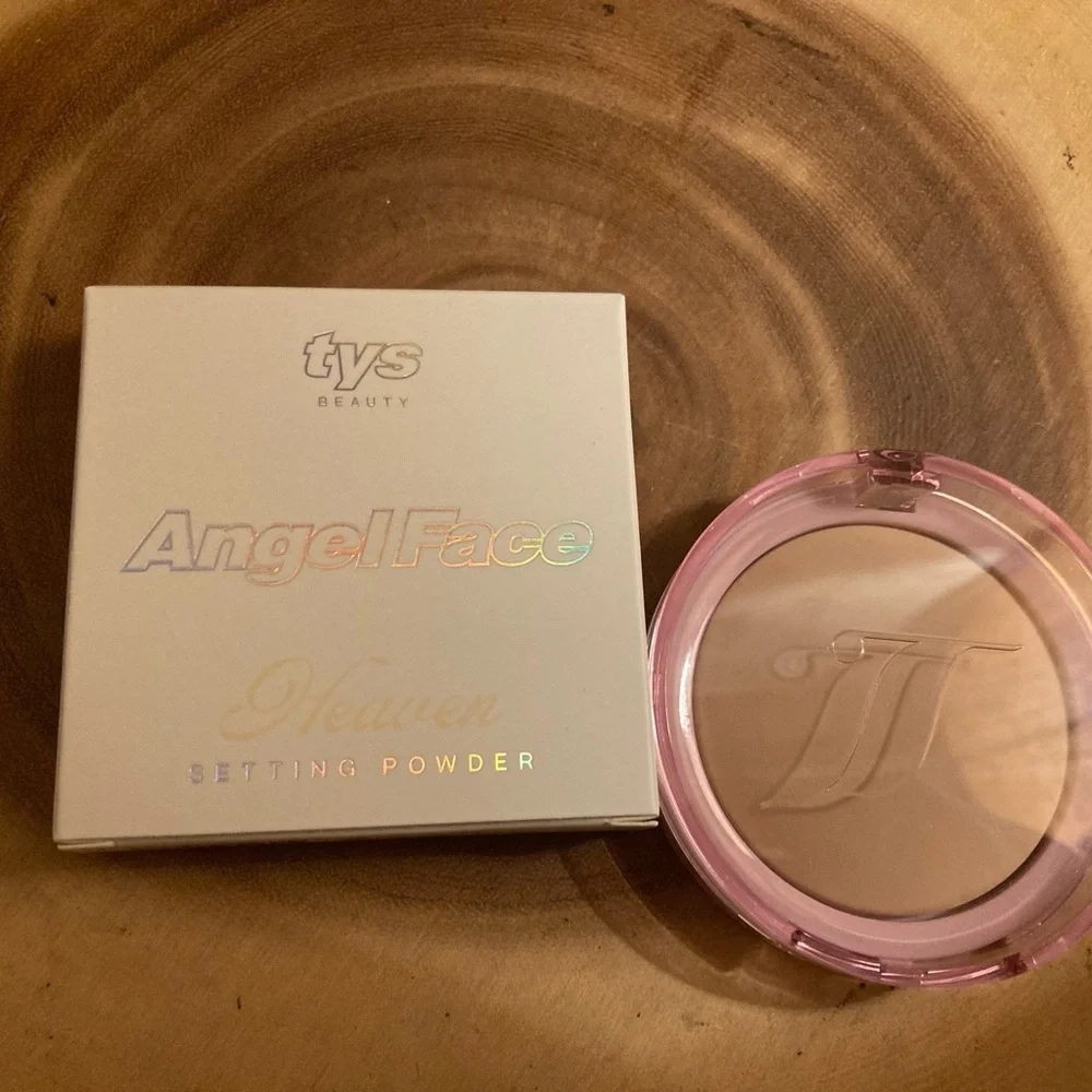 Tys Beauty Angel Face Setting Powder -‎ Heaven - New In Box - Full Size - .31 Oz